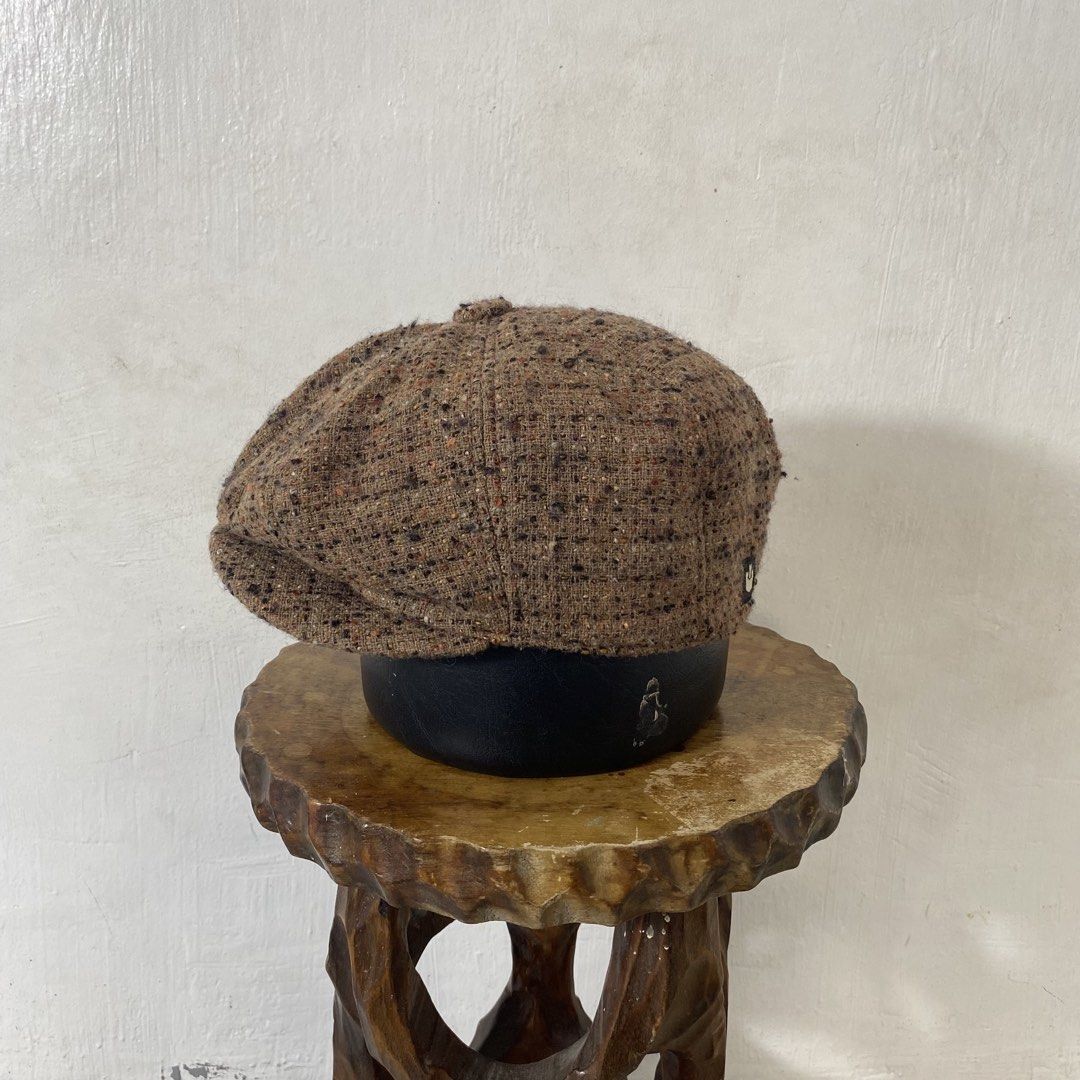 Goorin Brothers🧢 | Vintage Brown Abstract Wool Pattern Design Flat Cap (Category: Caps & Hats) located in Bulacan. Submitted by orc.ph (Listing ID 1452415273, Image 3). Description: Goorin Brothers🧢 | Vintage Brown Abstract Wool Pattern Design Flat Cap Material Used: Wool - Brown - Abstract Pattern Design - Vintage - Flat Cap - Front Snap Buttons - Casual - Semi Formal - Not Adjustable Size: OSFA (One Size Fits All) Pristined Condition. No Visi