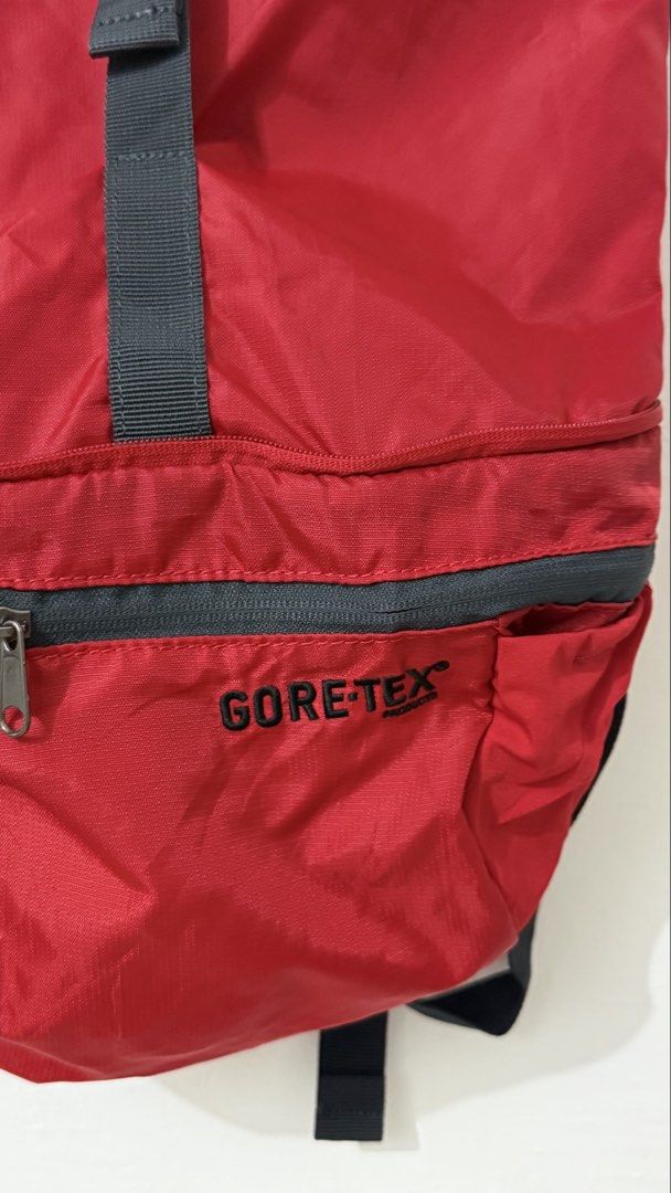 Gore-Tex roll-top backpack is a versatile 2-way bag (Category: Backpacks) located in Cordova. Submitted by thedecluterrer (Listing ID 1452507708, Image 2). Description: Backpack/Belt bag.