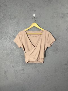 (Category: ) located in . Submitted by basicthrifted (Listing ID 1452436642, Image 1). Description: .