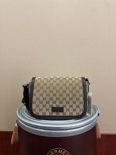 (Category: ) located in . Submitted by emishouseofluxe (Listing ID 1452380602, Image 1). Description: .