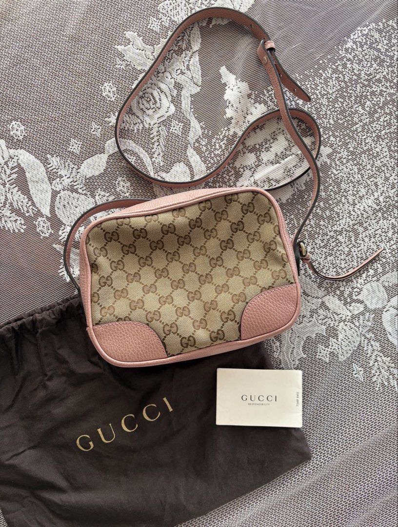 Gucci GG bree crossbody bag (Category: Luxury Bags & Wallets) located in Quezon City. Submitted by loved_closet (Listing ID 1452375425, Image 2). Description: no flaws. with dust bag. 100% authentic. .