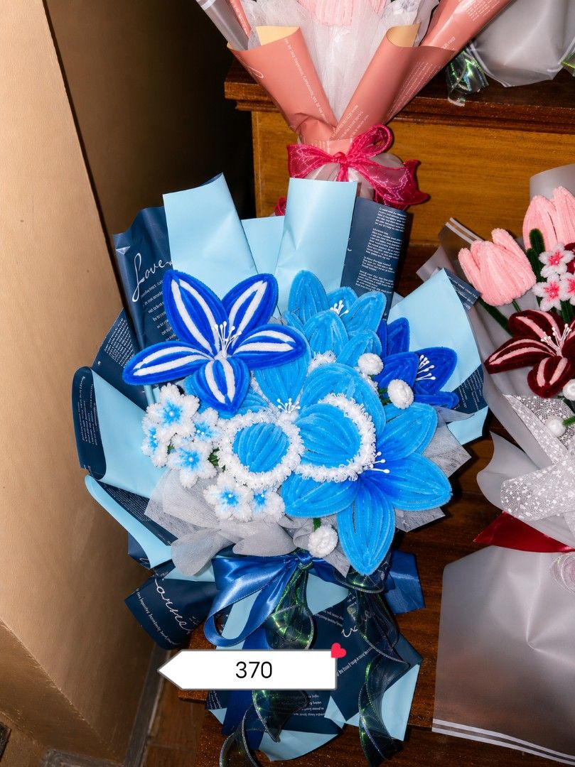 Handmade Flower Bouquets - Various Designs (Category: Flowers & Bouquets) located in Jaro. Submitted by elhistoria (Listing ID 1452332092, Image 3). Description: » Price starts at ₱180.00. Prices are negotiable. Pls refer to the prices indicated each pic. » Open for customized orders. » Perfect for gifts, decorations, or special occasions. » Loc.: Brgy. III-Pob. Jaro, Leyte (if you are within the area, you may visit us for viewing) » Ships nation