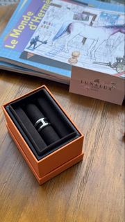 （分類：）位於 。 由 LunaLuxHermes 提交（商品編號 1452402878，圖片 1）。簡介： 。