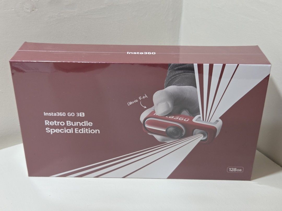 Insta360 GO 3S Retro Bundle Special Edition (128 GB Red) (Category: Cameras) located in San Mateo. Submitted by newwind.4abeb1 (Listing ID 1452376263, Image 1). Description: Hii! Selling my Insta360 Go 3S Retro (128GB Red) for ₱14,500! 📌 Brand new — still completely sealed. 📌 Box in excellent condition. 📌 Complete accessories inside the box. Inclusions: • GO 3S Standalone Camera • Retro Viewfinder (Classic Red) • NFC Custom Skin • Magnet Penda