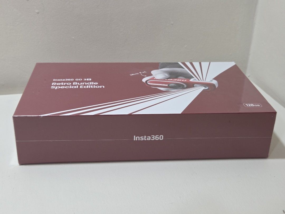 Insta360 GO 3S Retro Bundle Special Edition (128 GB Red) (Category: Cameras) located in San Mateo. Submitted by newwind.4abeb1 (Listing ID 1452376263, Image 2). Description: Hii! Selling my Insta360 Go 3S Retro (128GB Red) for ₱14,500! 📌 Brand new — still completely sealed. 📌 Box in excellent condition. 📌 Complete accessories inside the box. Inclusions: • GO 3S Standalone Camera • Retro Viewfinder (Classic Red) • NFC Custom Skin • Magnet Penda