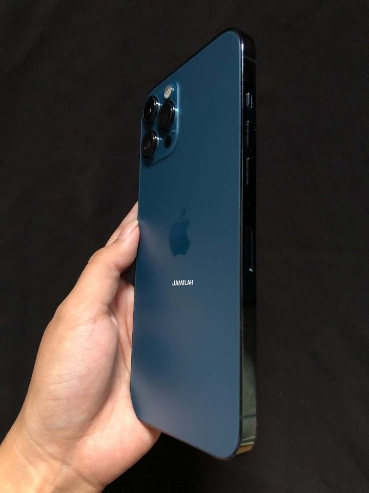 IP 12PROMAX 256GB (Category: iPhone 12 Series) located in Caloocan City. Submitted by jamilahmulituba8 (Listing ID 1452351287, Image 3). Description: iPhone 12promax 18k 🫶 256gb 89% battery factory unlock allworking no issues unit, case only 📍 Monumento meetup/halfway .