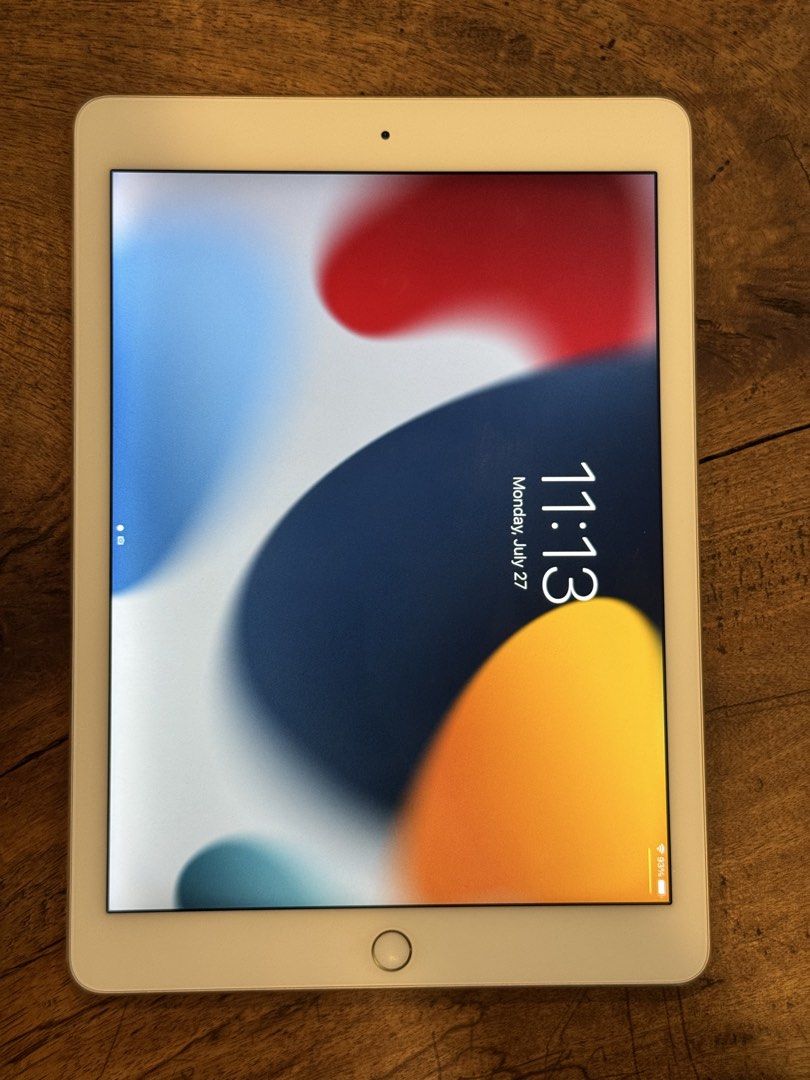 iPad Air 2 64GB (Please read the details!) (Category: iPad) located in Manila. Submitted by gabbymanzzzz (Listing ID 1452464484, Image 1). Description: iPad Air 2 64GB (Please read the details!) Capacity: 64GB Fully functioning No issues No box iPad Air 2 Device only Price: ₱5,500 💳 MOP: GCash 📦 Shipping c/o of buyer (J&T/LBC) 🤝 Available for meet ups (Alabang).