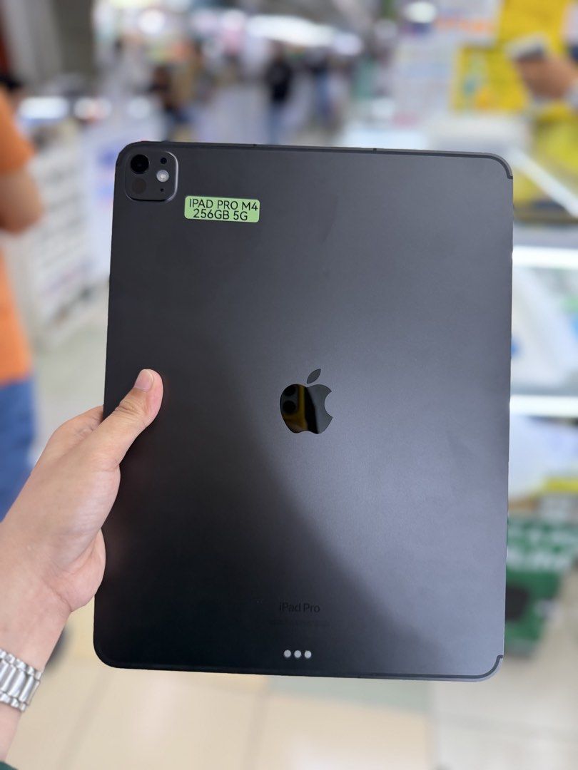 Ipad Pro M4 256GB 13' inch 100BB Wifi + cellular Openline (Category: iPad) located in San Juan City. Submitted by najihahtelecomshop2018 (Listing ID 1452467403, Image 2). Description: Legit Store | Original unit FOR SALE | TRADE / SWAP ▫️INSTALLMENT thru: 🔸Credit Card (straight / installment) 🔸Ggives / Gcredit + 6% interest 🔸Spay Later + 6% interest (RFS: Buy and Sell any kinds of Gadgets) Description: Ipad Pro M4 13' inch 256GB ( other GB are