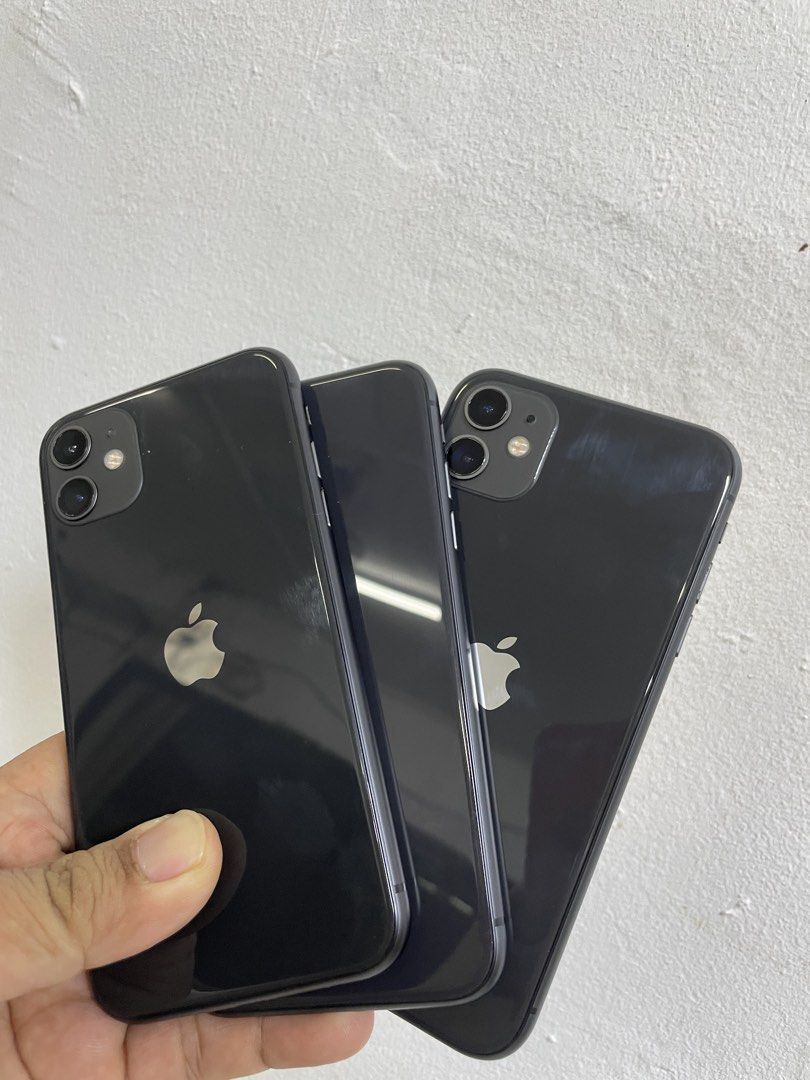 iPhone 11 64gb (Category: iPhone 11 Series) located in Manila. Submitted by dexsam778 (Listing ID 1452504338, Image 2). Description: ❌PLEASE READ BEFORE PM OR DM❌ WIFI USE WIFI USE HOTSPOT USE ONLY iPhone 11 64gb ORIGINAL UNIT CASE FULL TEMPRED GLASS PWEDE LAGYAN NG APPLE iOS26 na kaya mabilis Good for back up Phones 📞 VLOGGING✅ PICTURES TAKING✅ TIKTOK LIVE ✅ STREAMING ✅ FACEBOOK ✅ YOUTUBE✅ NEFTLIX✅ GAMING ✅ Pm for surebuyer Meet Up Jollebee hid