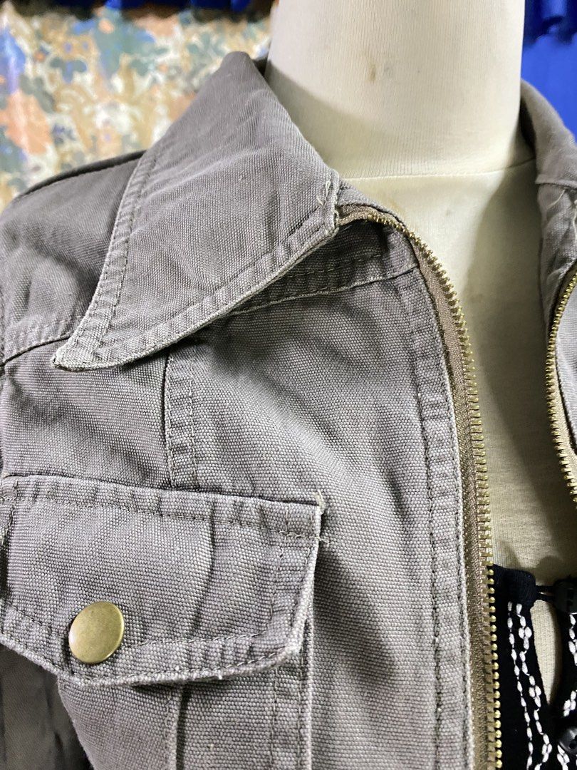 Jacket (Category: Coats, Jackets and Outerwear) located in Tanah Merah. Submitted by fortunathrift (Listing ID 1452504010, Image 3). Description: Condition like new.