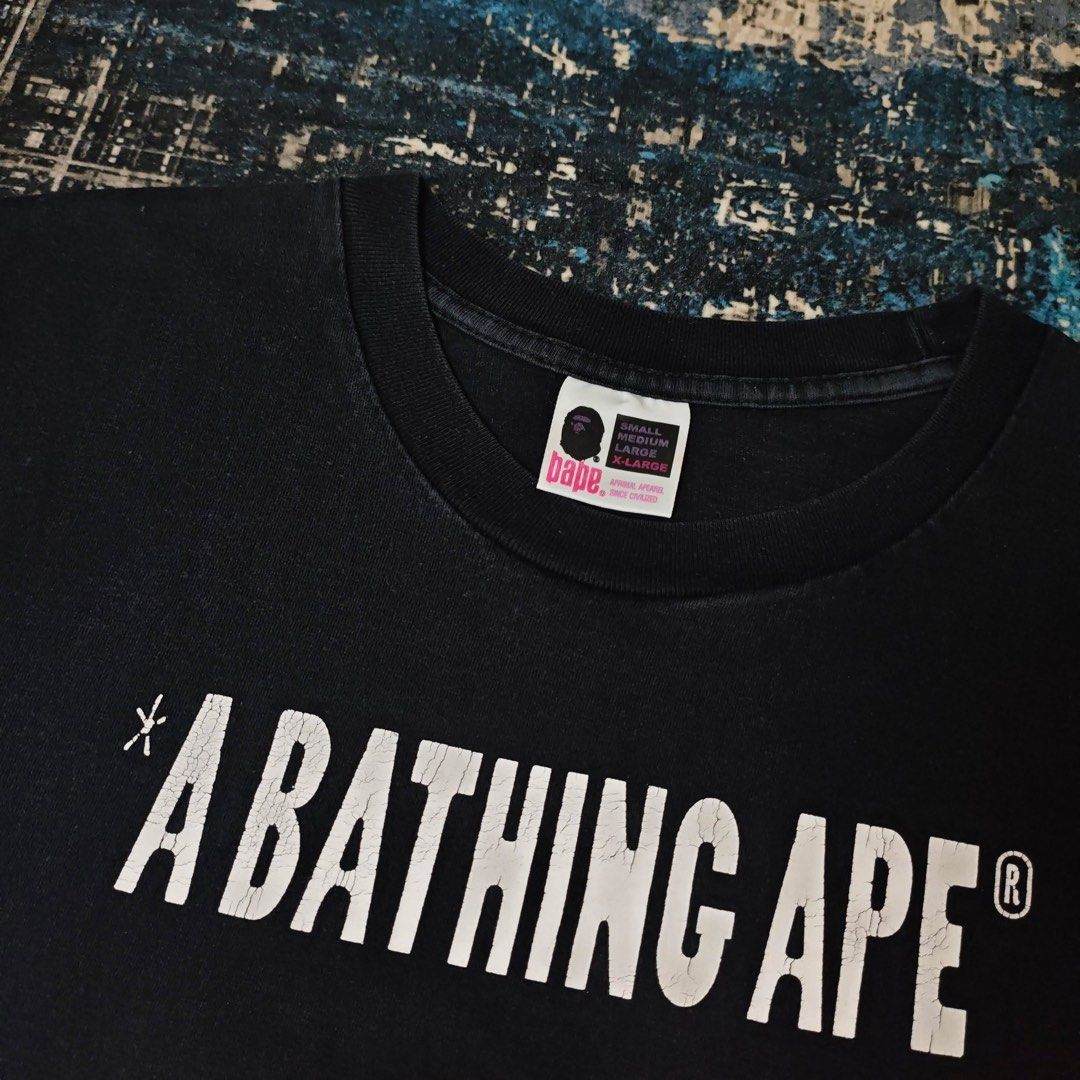KAOS BAPE A BATHING APE VINTAGE (Kategori: Atasan) berada di Jambi. Dikirim oleh yoro_zuyaa (ID iklan 1452390998, Gambar 2). Deskripsi: SIZE XL 75.60 cm ORIGINAL MADE IN JAPAN SINGLE 2 BAHAN BERAT.