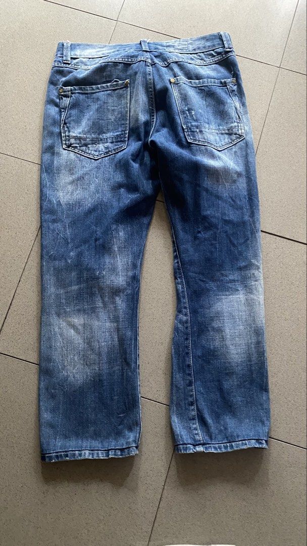 Lee Cooper Denim Jeans - Size 34 (Category: Jeans) located in Cavite. Submitted by bocchi64 (Listing ID 1452349320, Image 2). Description: - Brand: Lee Cooper - Type: Blue Denim Jeans - Fit: Straight Leg - Details: Distressed areas and rips on the front - Material: 100% Cotton - Tagged Size: 34 mop: gcash | maya mod: j&t | lalamove | meet up ( if near ) *buyer should pay for the sf.