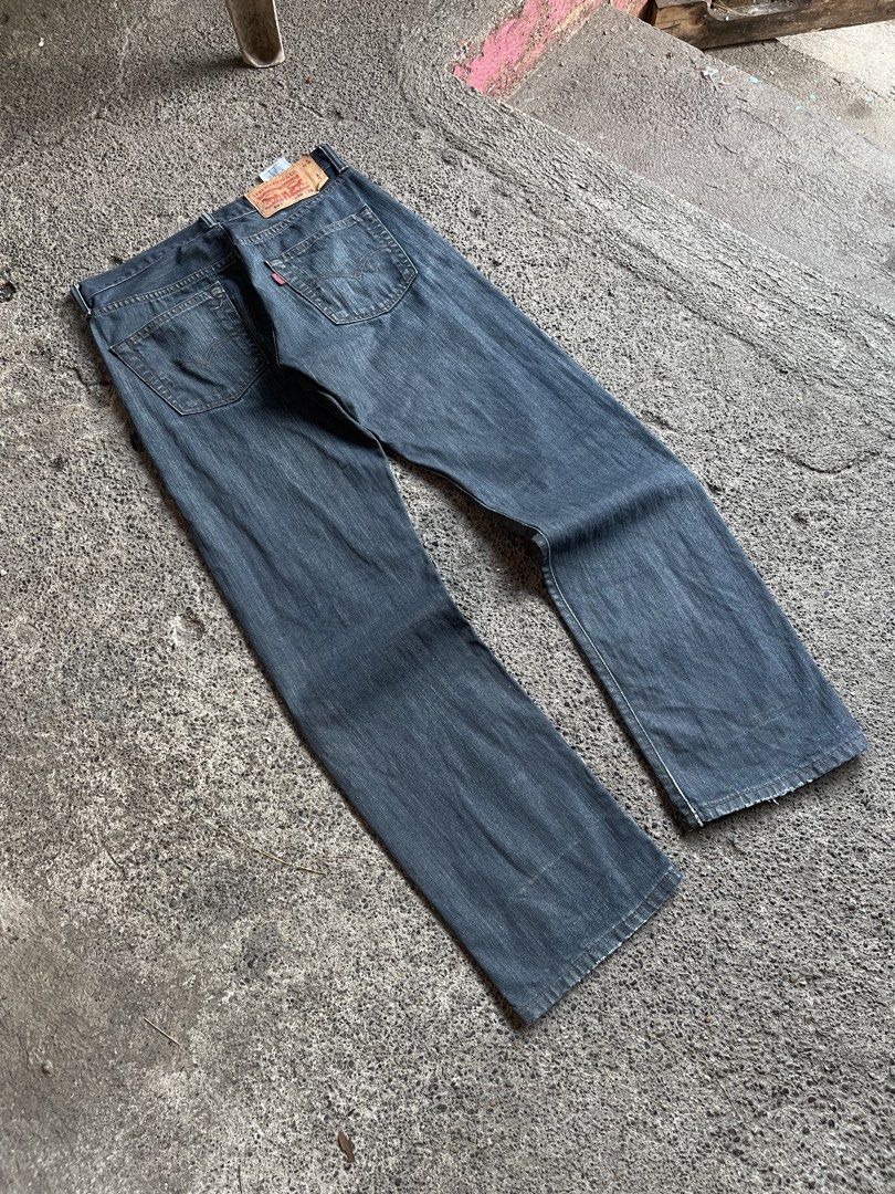 Levi’s 501 Original Fit Pants (Category: Jeans) located in Bulacan. Submitted by jayrholazaro (Listing ID 1452381924, Image 1). Description: Waist: 30” Length: 39.5” Thigh: 11” Hem: 8” 📍Pandi, Bulacan 🚚J&T Express / Lalamove DM TO PURCHASE!.