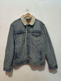 (Category: ) located in . Submitted by thriftpoison (Listing ID 1452342733, Image 1). Description: .