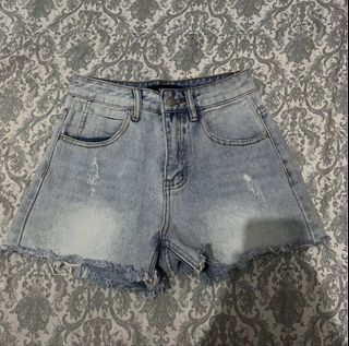 (Category: ) located in . Submitted by meows6 (Listing ID 1452409781, Image 1). Description: .