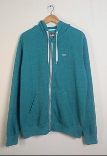 (Category: ) located in . Submitted by mikayythriftshop (Listing ID 1452500641, Image 1). Description: .