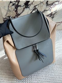 (Category: ) located in . Submitted by fashion.luxe (Listing ID 1452488772, Image 1). Description: .