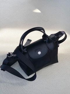 （分類：）位於 。 由 royalrivero 提交（商品編號 1452431042，圖片 1）。簡介： 。