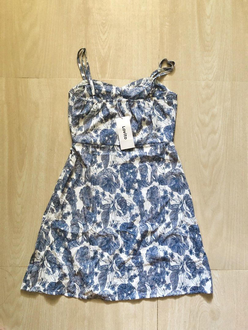Lovito Blue Strappy Dress (Category: Dresses) located in Urdaneta. Submitted by byells (Listing ID 1452352806, Image 3). Description: small on tag best fit s-m 28" length Brand new With side zipper and front slit.