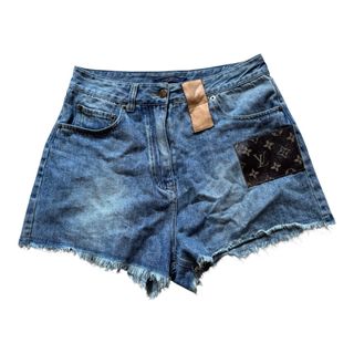 (Category: ) located in . Submitted by secondhandgemsz (Listing ID 1452506412, Image 1). Description: .