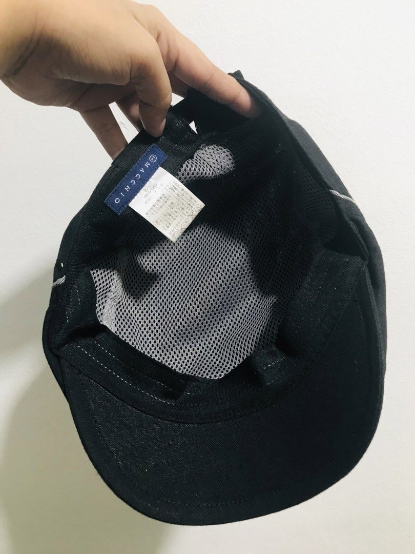 MACCHIO BERRET HAT (Category: Caps & Hats) located in Gamu. Submitted by 2022bagsbunny (Listing ID 1452357544, Image 3). Description: .