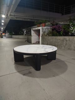 Coffee Tables & End Tables Collection item 1