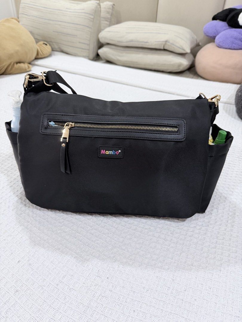 Mambo Diaper Bag (Category: Diaper Bags & Wetbags) located in Manila. Submitted by prelovedbymycam (Listing ID 1452430048, Image 1). Description: Once ko lang po nagamit kasi too small for me as i have two kids.