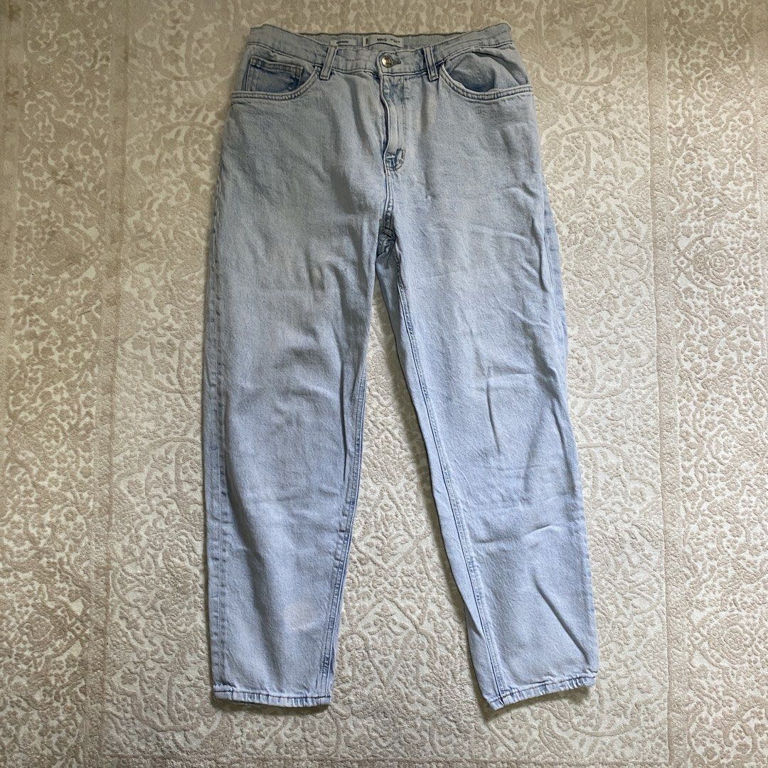 Mango light blue mom jeans (Category: Jeans) located in Mandaluyong City. Submitted by tinytrinket (Listing ID 1452324639, Image 1). Description: mango size 42 .