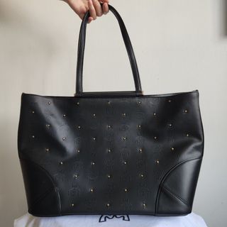 (Category: ) located in . Submitted by xxshopshopshop (Listing ID 1452430167, Image 1). Description: .
