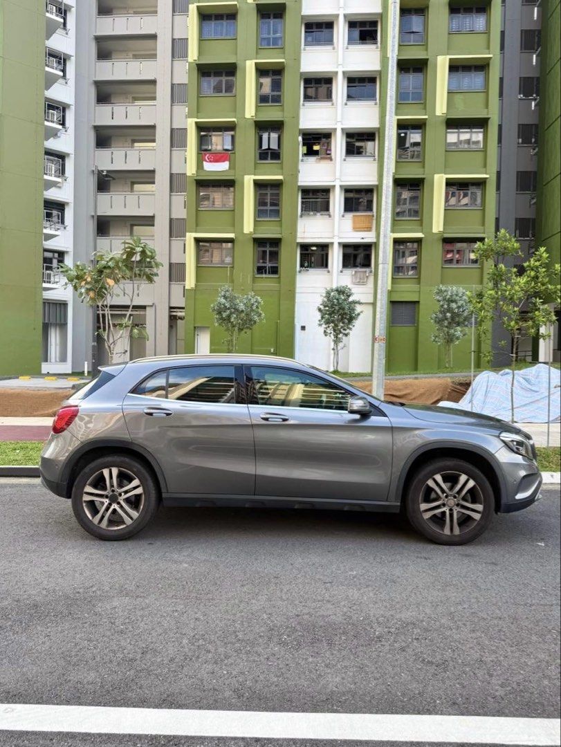 Mercedes-Benz GLA-Class GLA180 (A) (Category: Used Cars) located in Singapore. Submitted by vel.lyx (Listing ID 1452345627, Image 2). Description: wear & tear parts replaced low mileage good condition no dealers please thank you .