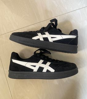 (Category: ) located in . Submitted by kicksbuddy28 (Listing ID 1452437785, Image 1). Description: .