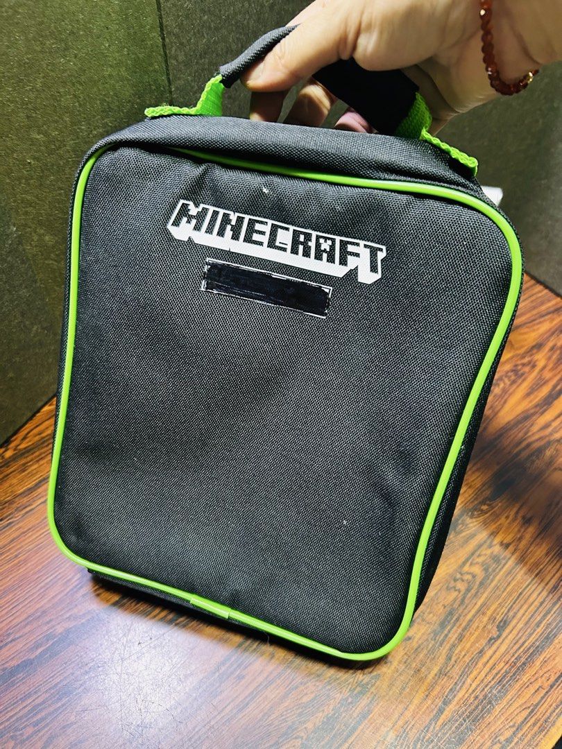 Minecraft Thermal lunch bag (Category: Food Organization & Storage) located in Manila. Submitted by starbalesukandjapansurplus (Listing ID 1452505568, Image 3). Description: .