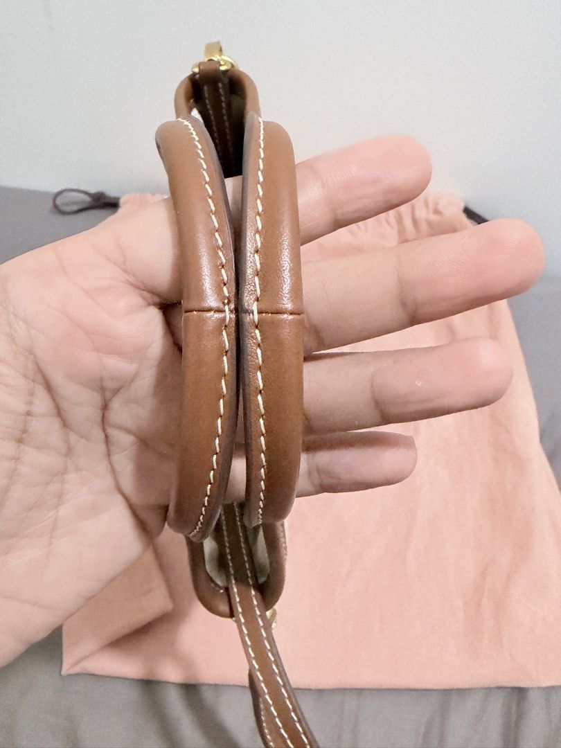 Miumiu ivy sling (Category: Luxury Bags & Wallets) located in Manila. Submitted by luxxe_bags_for_less (Listing ID 1452501118, Image 2). Description: ✨ Miumiu ivy sling • Carefully sourced from Japan 🇯🇵 • Japan preloved item • Crafted from leather • Maintained in excellent condition • Meetups are available for a safe and convenient transaction • Price is negotiable for serious buyers Please review all photos carefully before purchasing. Feel fr