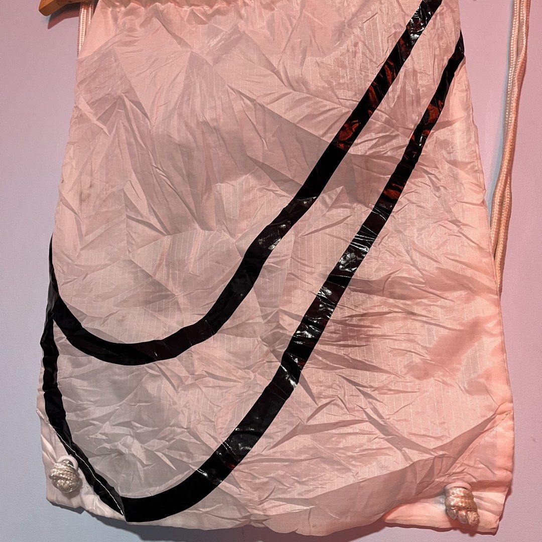 Nike Air Zoom Stringbag (Category: Backpacks) located in Cagayan de Oro. Submitted by kent_ogals (Listing ID 1452334178, Image 2). Description: Need Wash Only.