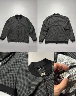 (Category: ) located in . Submitted by stockedclothing047 (Listing ID 1452486336, Image 1). Description: .