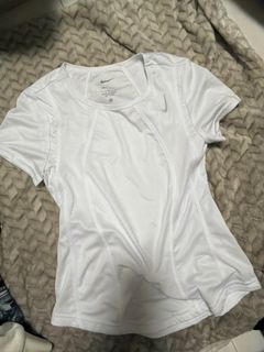 (Category: ) located in . Submitted by clearmywardrobiwe (Listing ID 1452476197, Image 1). Description: .