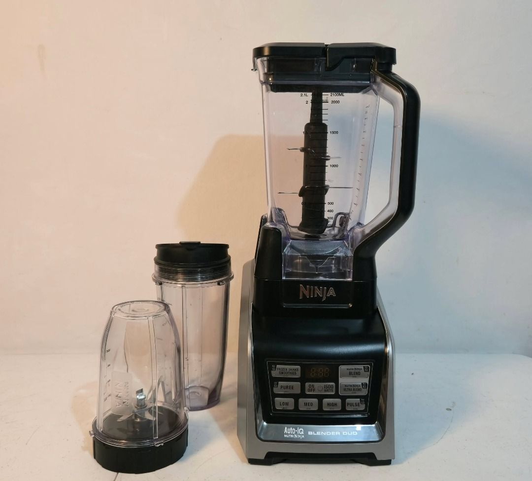 Ninja Blender Duo 1500Watts With Auto-IQ (Category: Juicers, Blenders & Grinders) located in Rizal. Submitted by joan5505 (Listing ID 1452343211, Image 1). Description: Ninja Blender Duo 1500Watts With Auto-IQ Australian mall pull out Used as demo unit 220V Inclusion 2 bottle 1 blade 1 lid 1 blender pitcher No issue 9.5k.