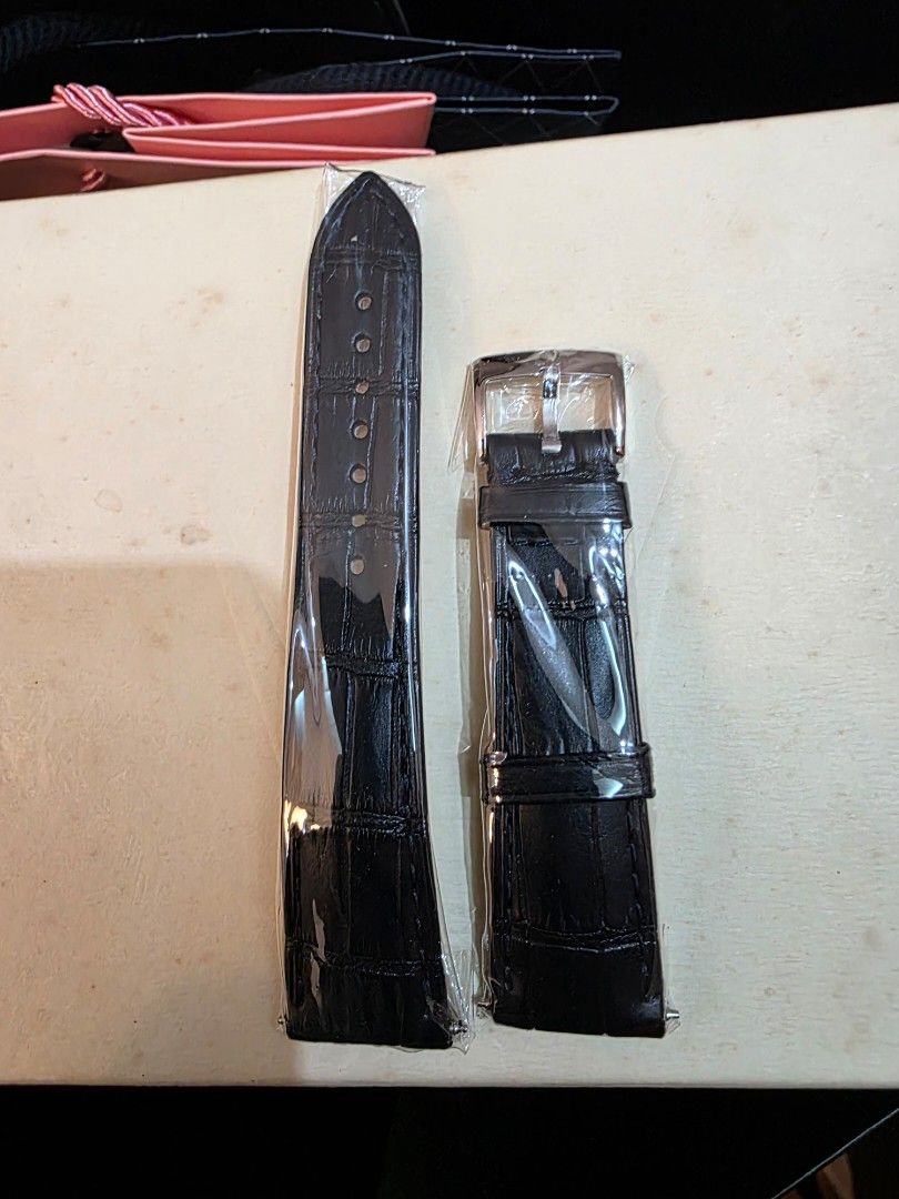 OG Omega speedmaster pro leather strap (Category: Luxury Accessories) located in Marikina City. Submitted by royalwatchph (Listing ID 1452339667, Image 3). Description: For sale Brand new OG Omega Speedmaster leather strap with pin buckle Store price Php 55,000 great savings!!! No waiting time from the store when you order!!! Now accepting credit card payment!!! Pm for inquiries Thanks God bless 😀.