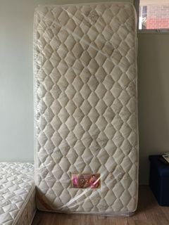 (Category: ) located in . Submitted by ptlptl (Listing ID 1452352126, Image 1). Description: .