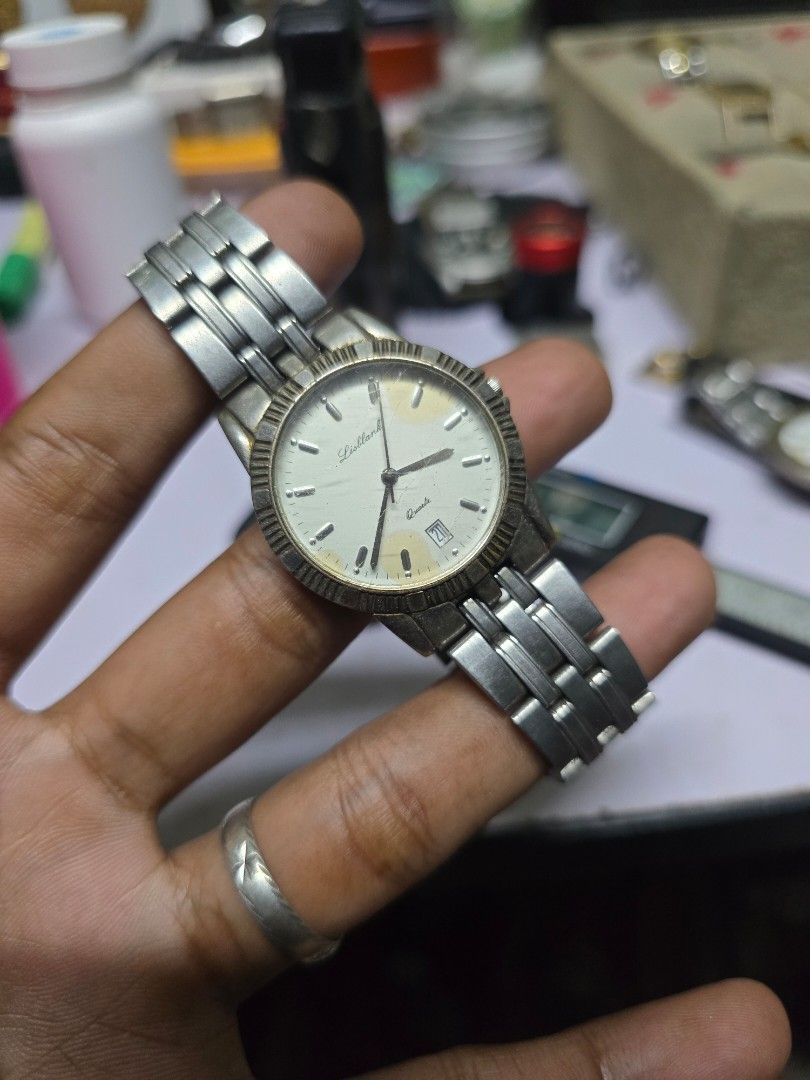 Orient (Category: Watches) located in Pekan. Submitted by amirhurairah (Listing ID 1452428814, Image 2). Description: orient liollank date quartz movt unisex saiz saiz tali 19cm diametercase[35.4mm].