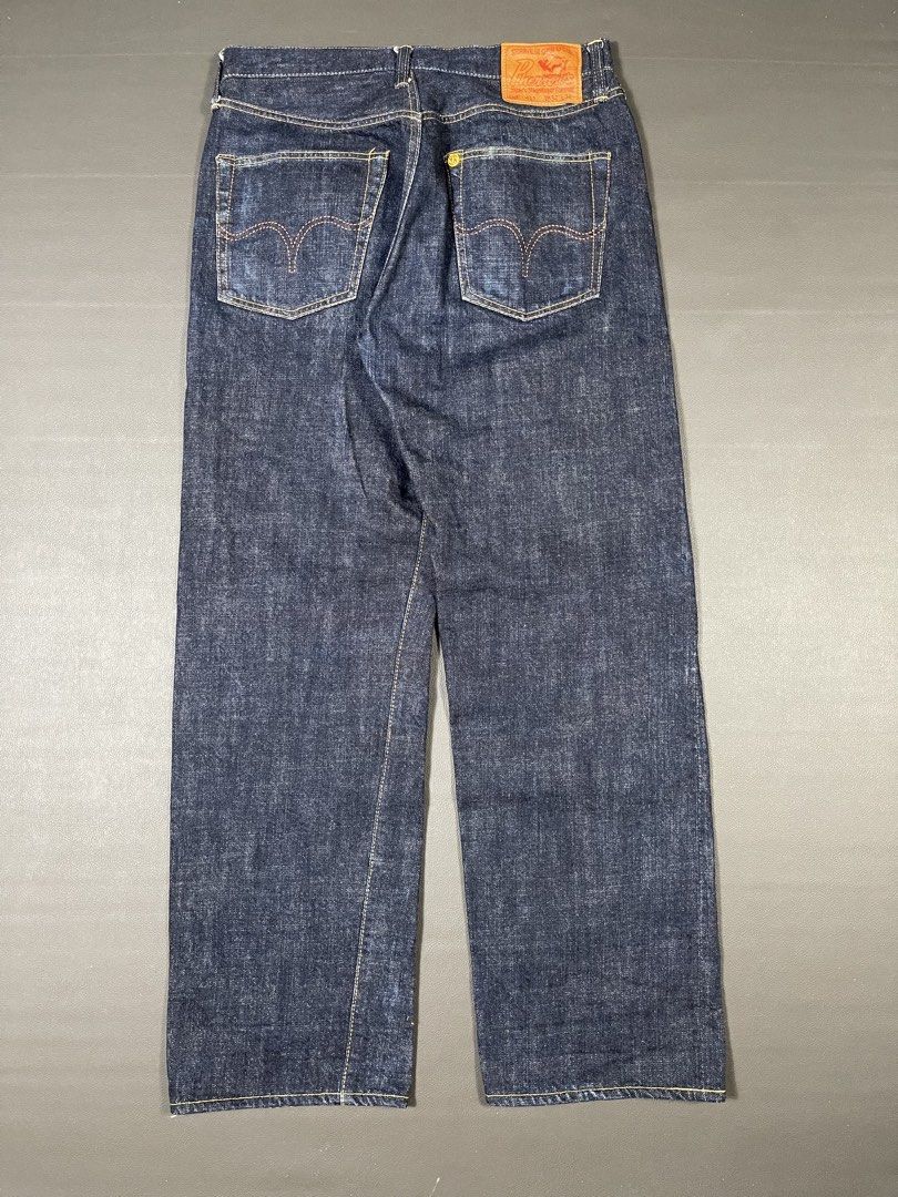 Pherrow’s 451 13.5oz Jean (Category: Jeans) located in Caloocan City. Submitted by dapreluv (Listing ID 1452428461, Image 3). Description: Pherrow’s 451 13.5oz Jean The 451 is Pherrow’s war time model, including or rather not including certain features of jeans during the the rationing of WWII. 13.5 Oz Okayama Yellow Listed Selvedge Denim Laurel Wreath/Unmarked Button Fly Hidden Back Pocket Rivets Selvedge, Non-Riveted Coin Pocket SB Logo Embosse