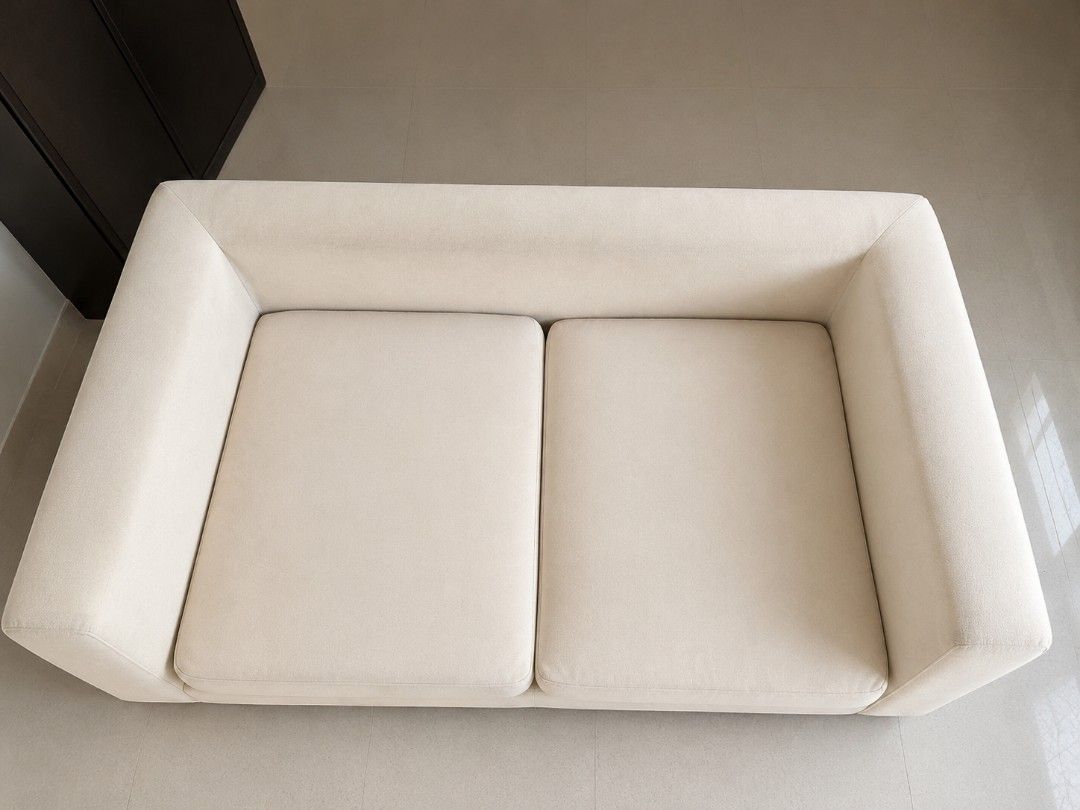 Premium Customized 2-Seater Sofa (Category: Sofas) located in Caloocan City. Submitted by camillejoy85953 (Listing ID 1452418083, Image 1). Description: ✨ For Sale: Premium Customized 2-Seater Sofa ✨ Looking for a classy and comfy sofa? Baka ito na ang hinahanap mo! 🤍 note: hindi po siya madumi, lighting lang po iyan. 🛋️ Details: • Customized design • Heavy-duty and high-quality materials • Color: Cream (perfect for aesthetic/minimalist homes) 