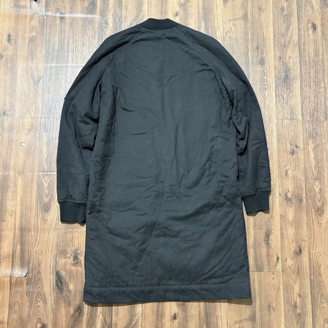 Rick Owens black Long MA-1 bomber Coat (Category: Luxury Apparel) located in Cabanatuan. Submitted by elijahthriftv2 (Listing ID 1452369465, Image 3). Description: Width 22.5 Lenght 40 No issue .