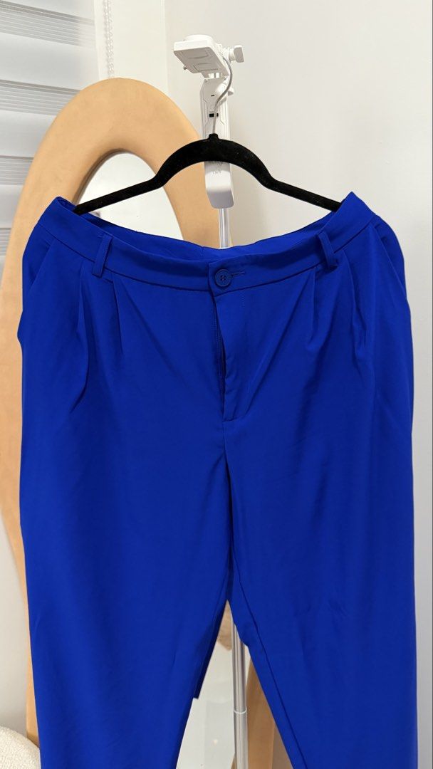 Royal Blue Wide Leg Trousers (Category: Other Bottoms) located in Taguig. Submitted by secondbyyen (Listing ID 1452410390, Image 2). Description: Brand: Shein Condition: Used once Size: 30 waistline Issue: None Shipping: Same day shipping only within Metro Manila Location: Don Bosco Parañaque Note: Please refer to the size on tag. I do not have the exact measurements. Thank you!.