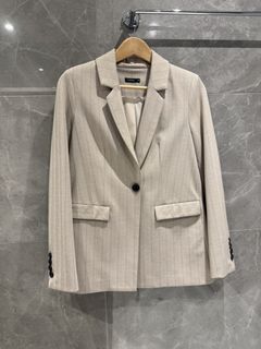 （分類：）位於 。 由 isabeh 提交（商品編號 1452390404，圖片 1）。簡介： 。