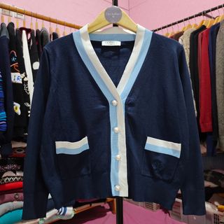 (Kategori: ) berada di . Dikirim oleh by.kalisa (ID iklan 1452448013, Gambar 1). Deskripsi: .