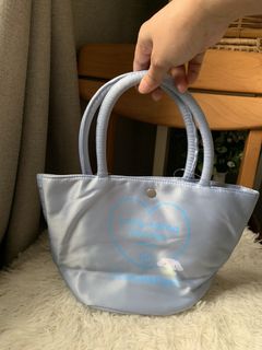 (Category: ) located in . Submitted by iloveyou_preloved (Listing ID 1452378072, Image 1). Description: .