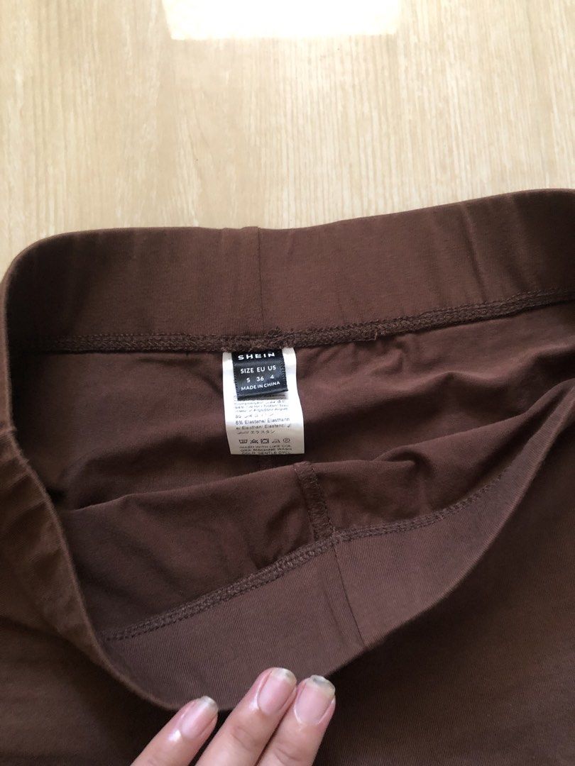 Shein brown cotton leggings (Category: Activewear) located in Urdaneta. Submitted by byells (Listing ID 1452354446, Image 3). Description: S on tag 26-27 waist Brandnew never use Rfs declutter.