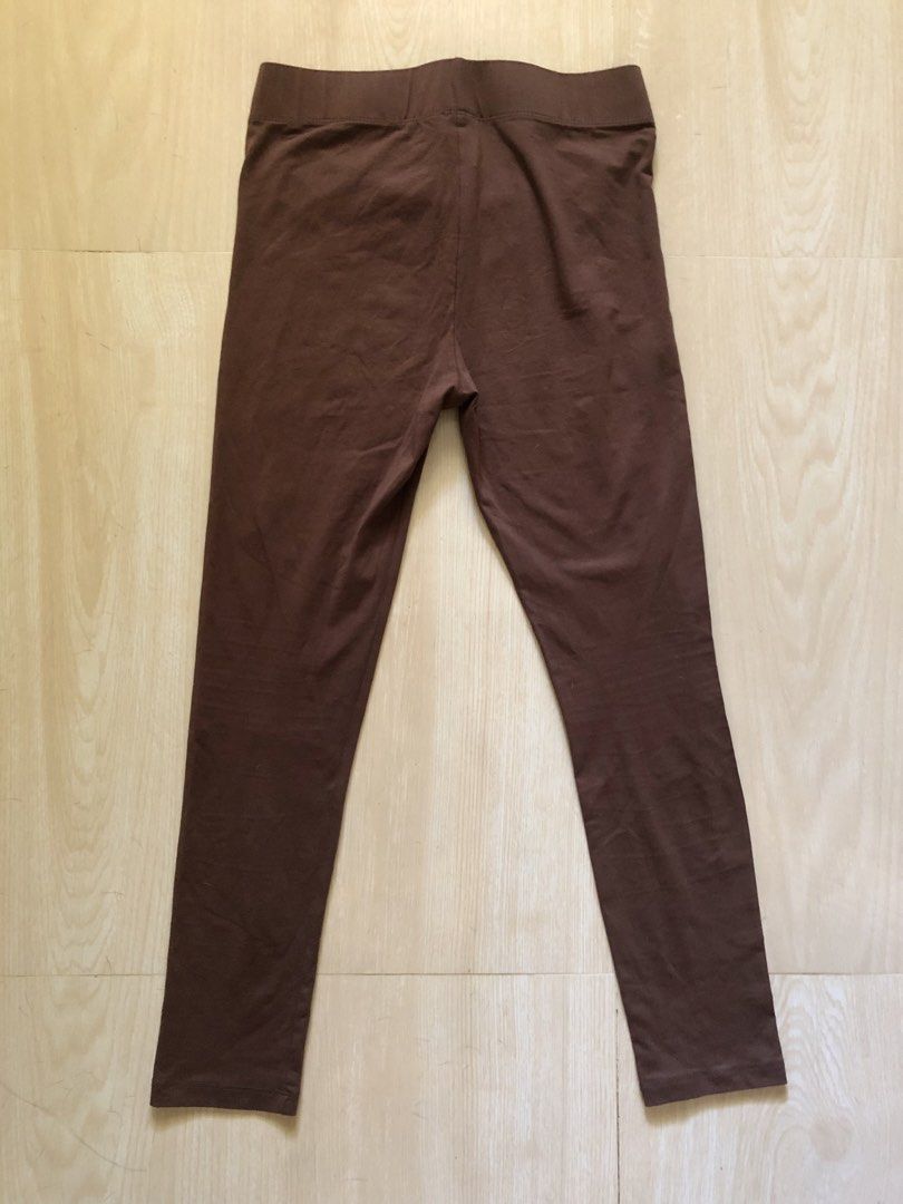 Shein brown cotton leggings (Category: Activewear) located in Urdaneta. Submitted by byells (Listing ID 1452354446, Image 2). Description: S on tag 26-27 waist Brandnew never use Rfs declutter.