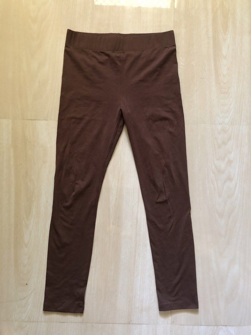 Shein brown cotton leggings (Category: Activewear) located in Urdaneta. Submitted by byells (Listing ID 1452354446, Image 1). Description: S on tag 26-27 waist Brandnew never use Rfs declutter.